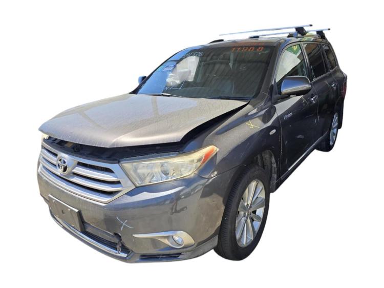 toyota Kluger GSU45R GRANDE Jan 2013 Parts & Wrecking