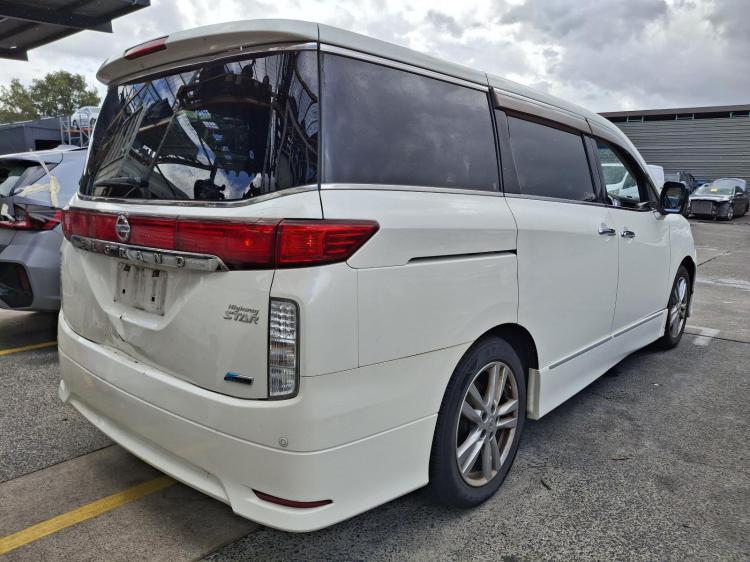 nissan Elgrand 2011 Parts & Wrecking