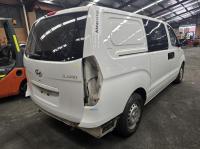 2016 Hyundai Iload 2.5DT D4CB AUTO 5SPD RWD image 3