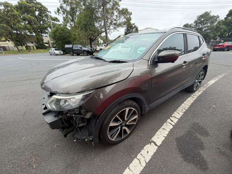 nissan Qashqai 2015 Parts & Wrecking