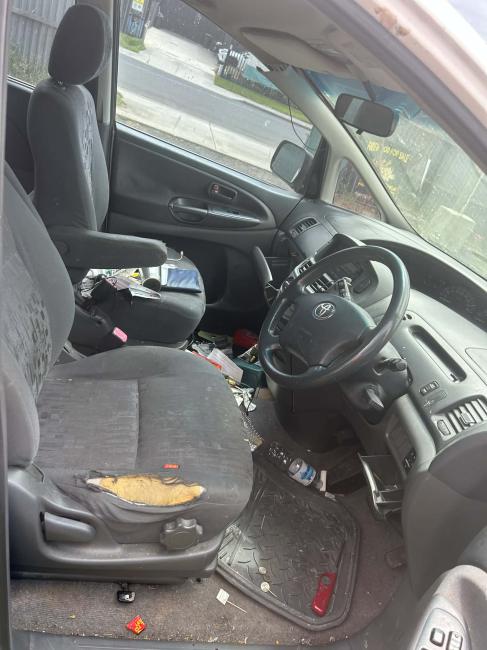 toyota Tarago 2004 Parts & Wrecking