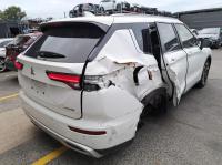 2022 Mitsubishi Outlander ZM image 3