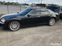 2014 Chrysler 300c image 3