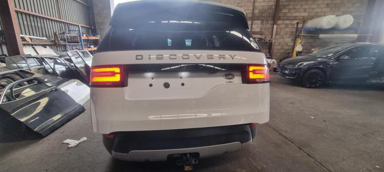 land rover Discovery 2.0 SD4 HSE L462 2017 Parts & Wrecking