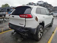 2016 Jeep Cherokee KL image 3