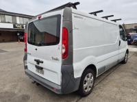 2014 Renault Trafic 2.0DT AUTO 6SPD AMT FWD LWB image 3
