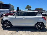 2018 Suzuki Swift AZ image 3