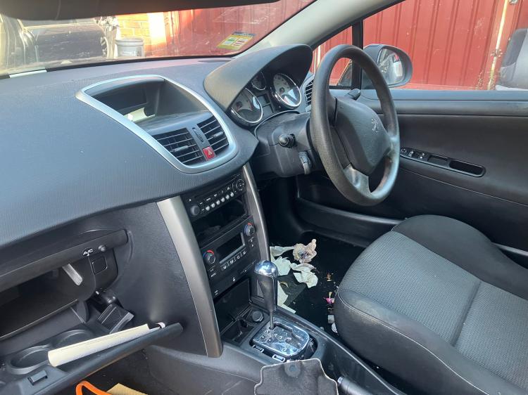 peugeot 207 2010 Parts & Wrecking