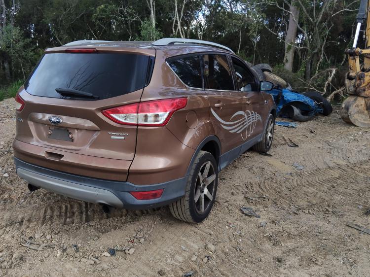 ford Kluger 2013 Parts & Wrecking