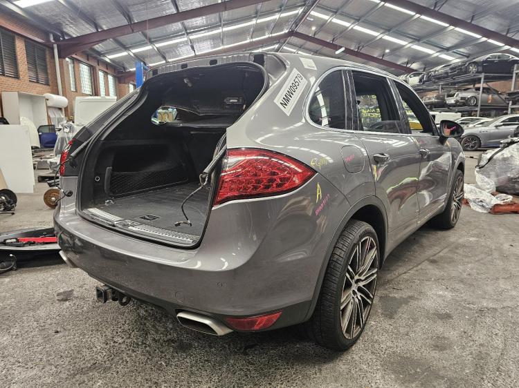 porsche Cayenne 92A 3.0DT CRCA AUTO 8SPD NAD CODE 4WD LUXURY Sep 2012 Parts & Wrecking