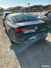 2017 Volkswagen Passat image 3