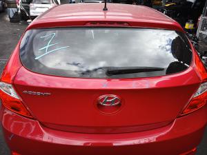Hyundai Accent RB image 3