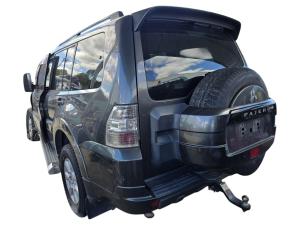 2012 Mitsubishi Pajero NW GLX image 3