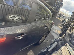 2014 Mazda 3 image 3