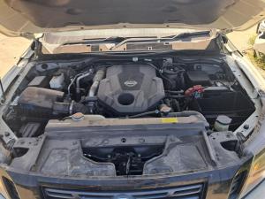 2020 Nissan Navara NP300 image 3