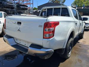 2017 Mitsubishi Triton MQ-MR image 3