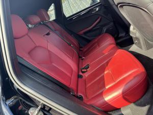 2015 Porsche Macan 95B image 3