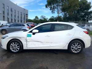 2018 Mazda 3 BN image 3