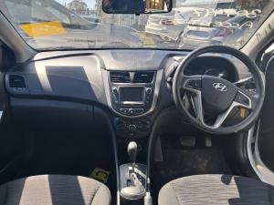 2017 Hyundai Accent RB image 3