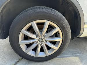 2014 Volkswagen Touareg 7P image 3