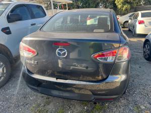 Mazda 2 DE SERIES image 3