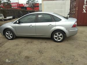 2007 Ford Focus LS image 3