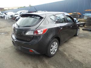 2010 Mazda 3 BL image 3