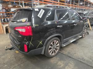 2014 Kia Sorento XM 2.2DT D4HB AUTO 6SPD AWD PLATINUM image 3