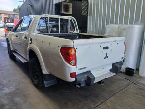 2013 Mitsubishi Triton MN image 3