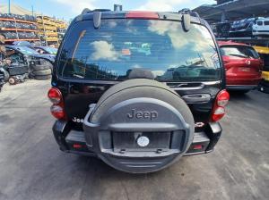 2006 Jeep Cherokee KJ image 3