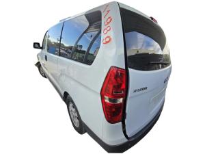 2010 Hyundai Imax TQ image 3