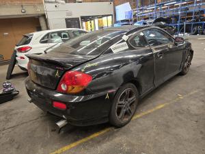 2004 Hyundai Tiburon 2.7L G6BA DELTA MAN 6SPD FWD V6 image 3