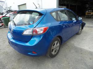 2013 Mazda 3 BL image 3