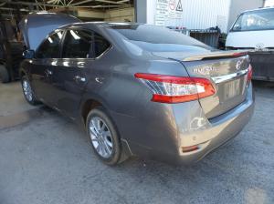 2013 Nissan Pulsar B17 image 3