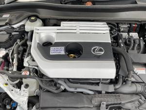 2021 Lexus Ux image 3