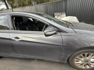 2012 Hyundai I45 image 3