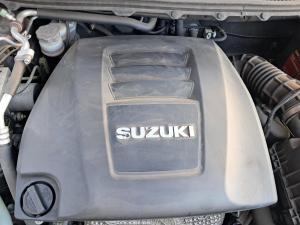 2011 Suzuki Kizashi FR image 3