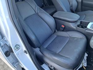 2024 Toyota Rav4 XA50 image 3