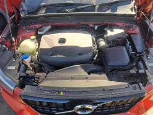 2020 Volvo Xc40 image 3