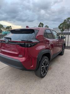 2025 Toyota Yaris CROSS image 3