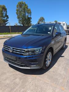 2019 Volkswagen Tiguan TIGUAN 2.0 4MOTION BLUEMOTION TECHNOLOGY TIG image 3