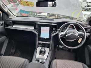 2024 Volkswagen Amarok NF image 3