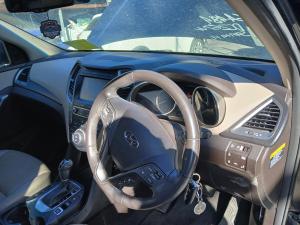 2016 Hyundai Santa Fe DM image 3