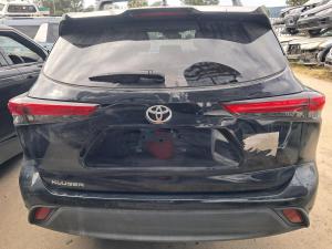 2022 Toyota Kluger GX image 3