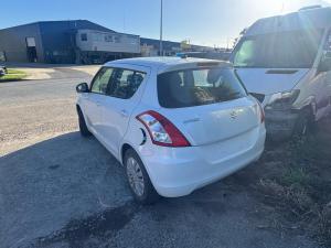 2014 Suzuki Swift MY14 image 3
