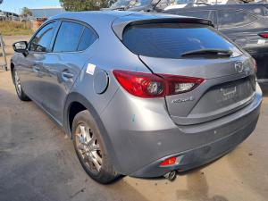 2015 Mazda Mazda3 BM-BN image 3