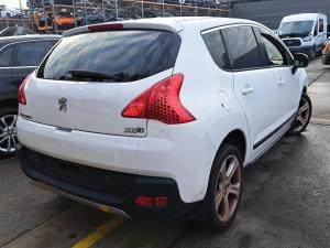 2014 Peugeot 3008 image 3