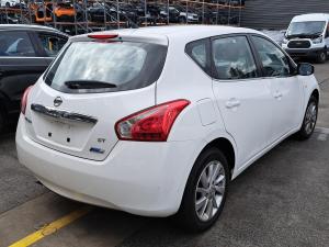 2015 Nissan Pulsar C12 image 3