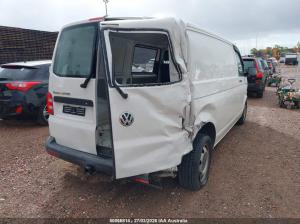 2018 Volkswagen Transporter image 3