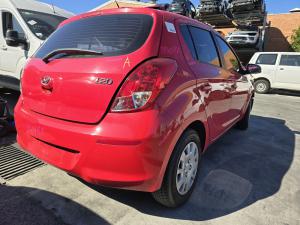 2013 Hyundai I20 PB 1.4L G4FA AUTO 4SPD FWD ACTIVE image 3